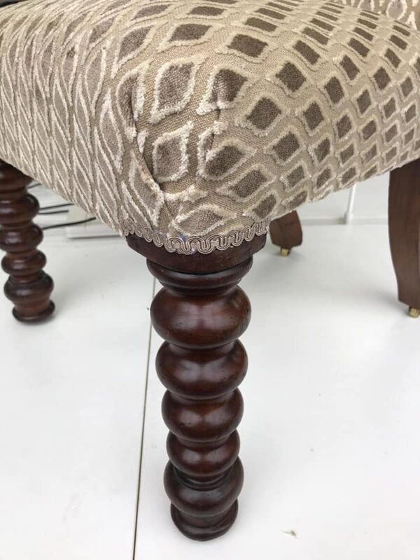 Prie-dieu (Prayer Chair) - Image 3